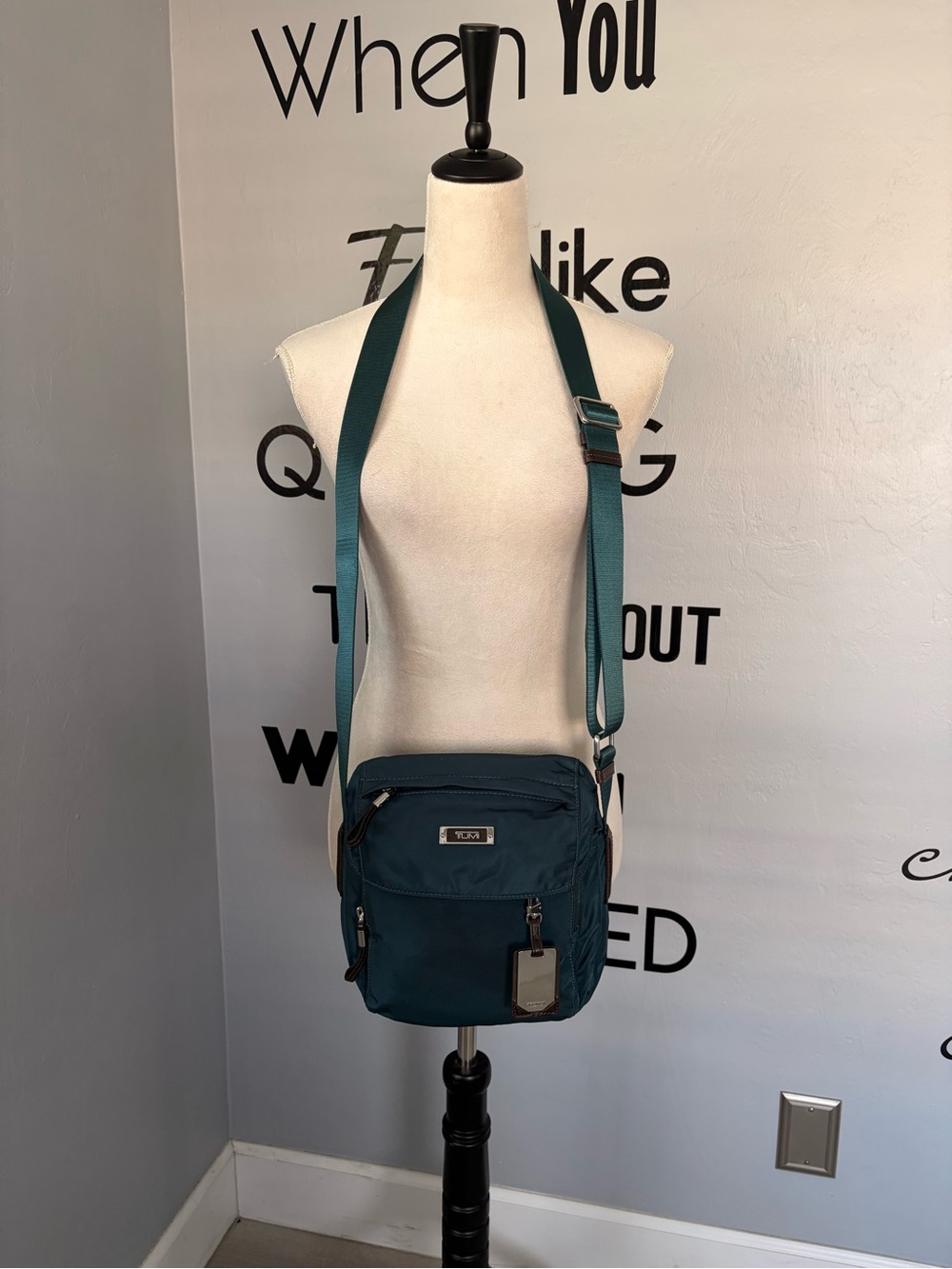EUC Tumi Teal Nylon Crossbody Messenger Bag